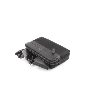 Lake Clutch In Black