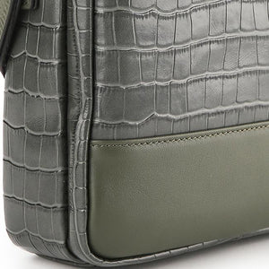 Romeo Sling Bag-L In Green
