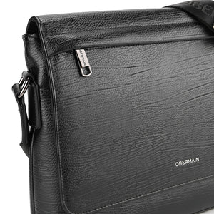 Taryn 4 Messenger Bag In Black