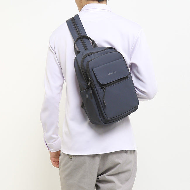 Kayden 3 Chest Bag In Navy