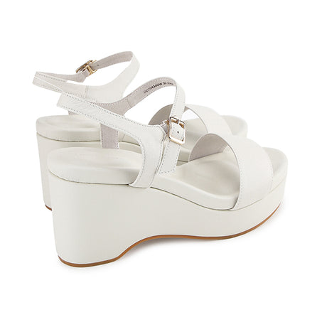 Millie Eveline In Off White