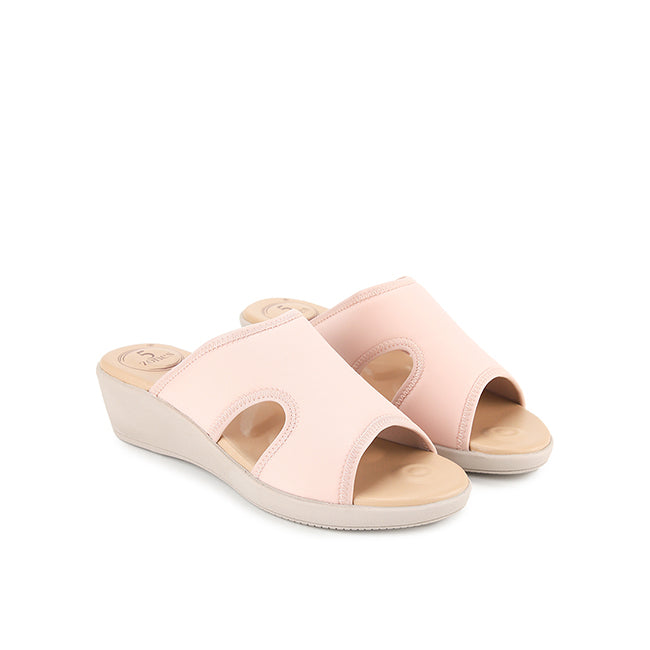Macha Karla In Pink