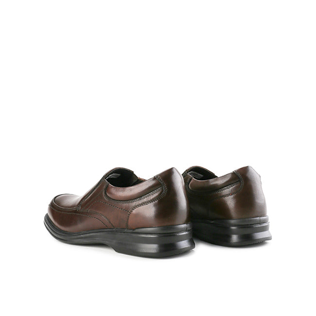 Berne Bernis Slip On in Crust Leather