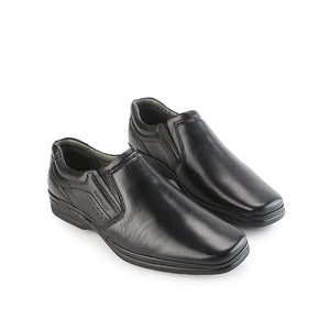 Amos Kenji In Black