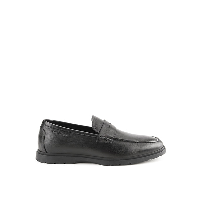 Dailon Ferris In Black