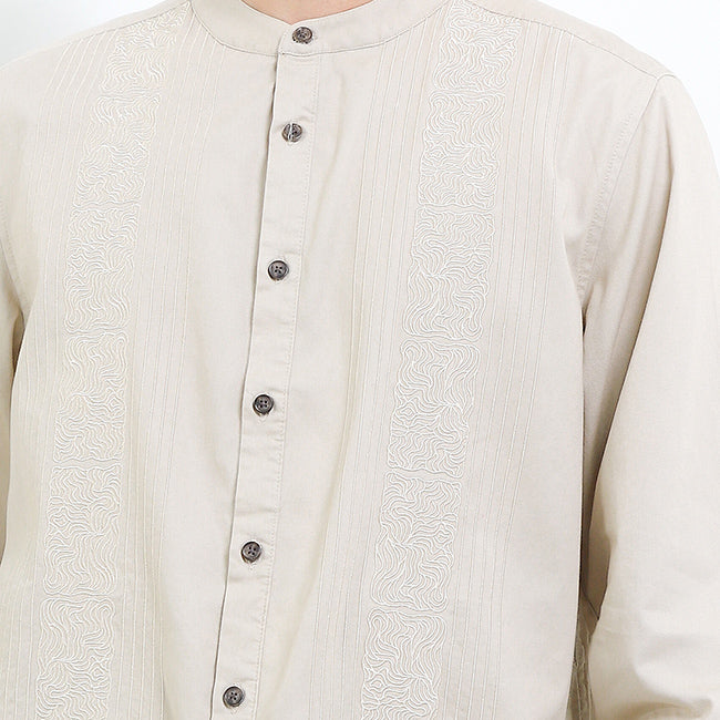 Evan In Beige