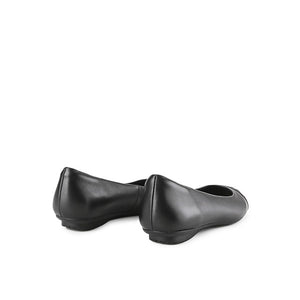 Jorin Genilia In Black