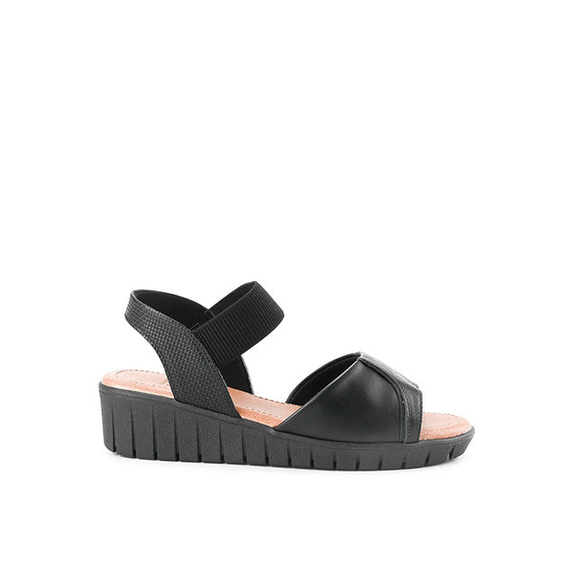 Niccola Genni In Black