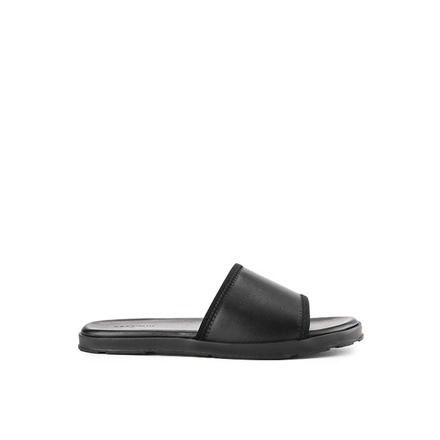 Fredy Koby In Black