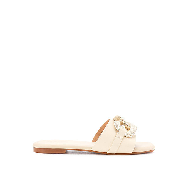 Narda Berlinda In Beige