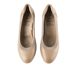 Earlene Adriana In Almond
