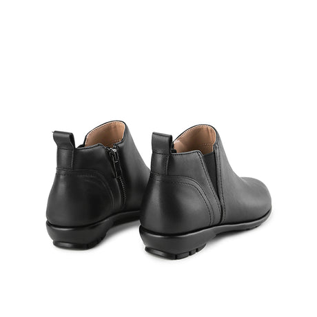 Garcia Henny In Black
