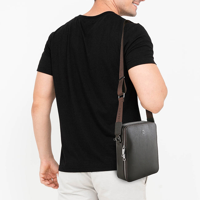 Axe Sling Bag - L In Brown