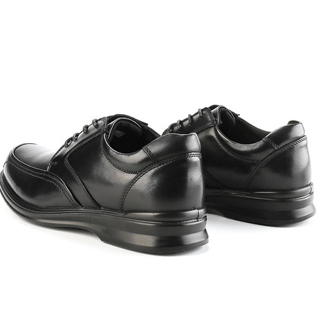 Berne Harvin Lace Up in Port Leather